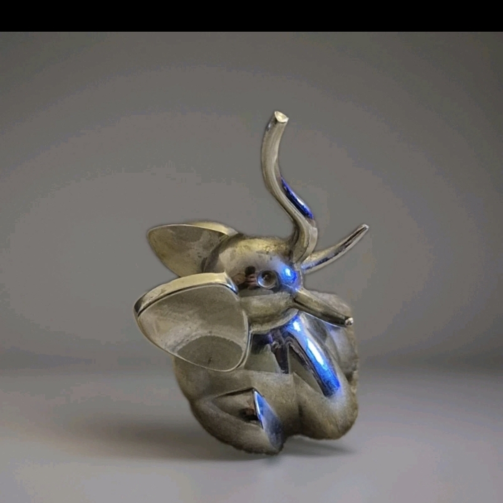 Silver Elephant Figurine Ring Holder Home Art Decor - Silver
